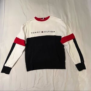 Gently used, Tommy Hilfiger Men’s sweatshirt, size small